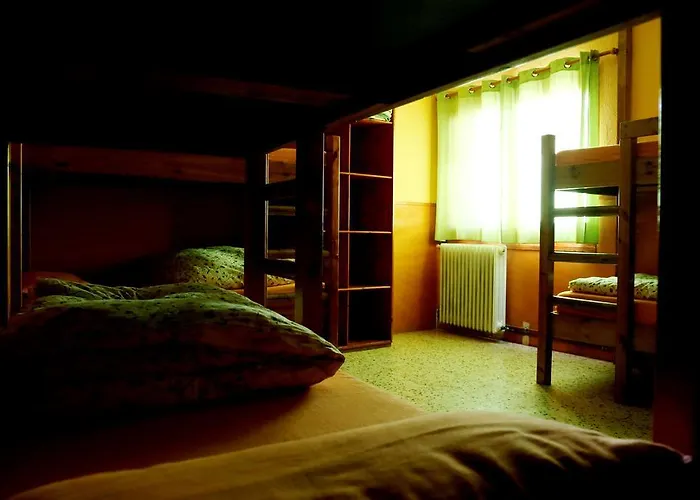 La Closa Hostel Castellar De N'Hug